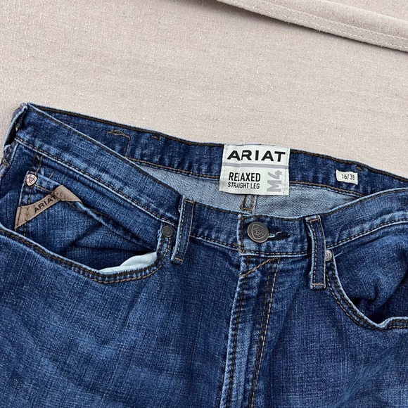 Ariat M4 Centralia Relaxed Straight Leg Jeans Mens 36x38 Blue Medium Wash Denim - Picture 4 of 8